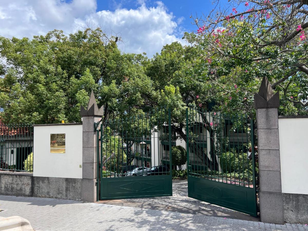Apartament Luxury Oceanfront At Reid'S Gardens Funchal  Zewnętrze zdjęcie